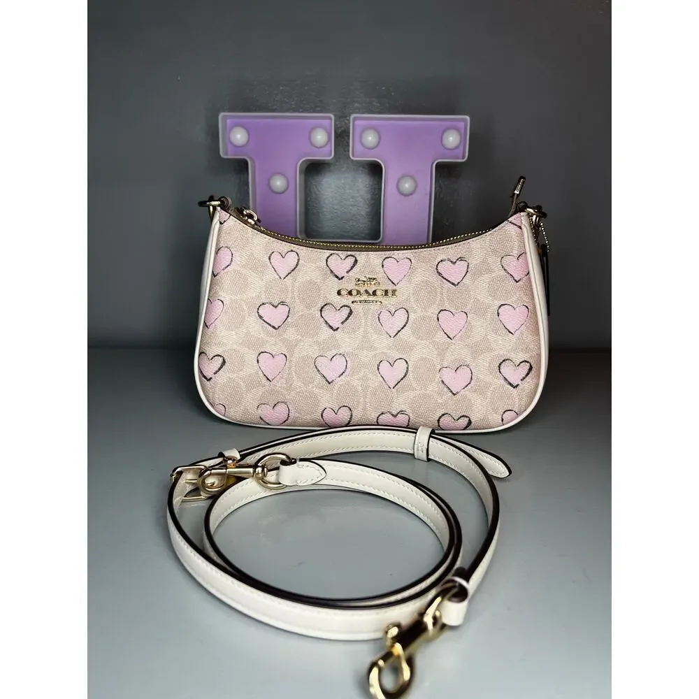 Coach Love Print Teri With Chain Strap - Asia Exclusive